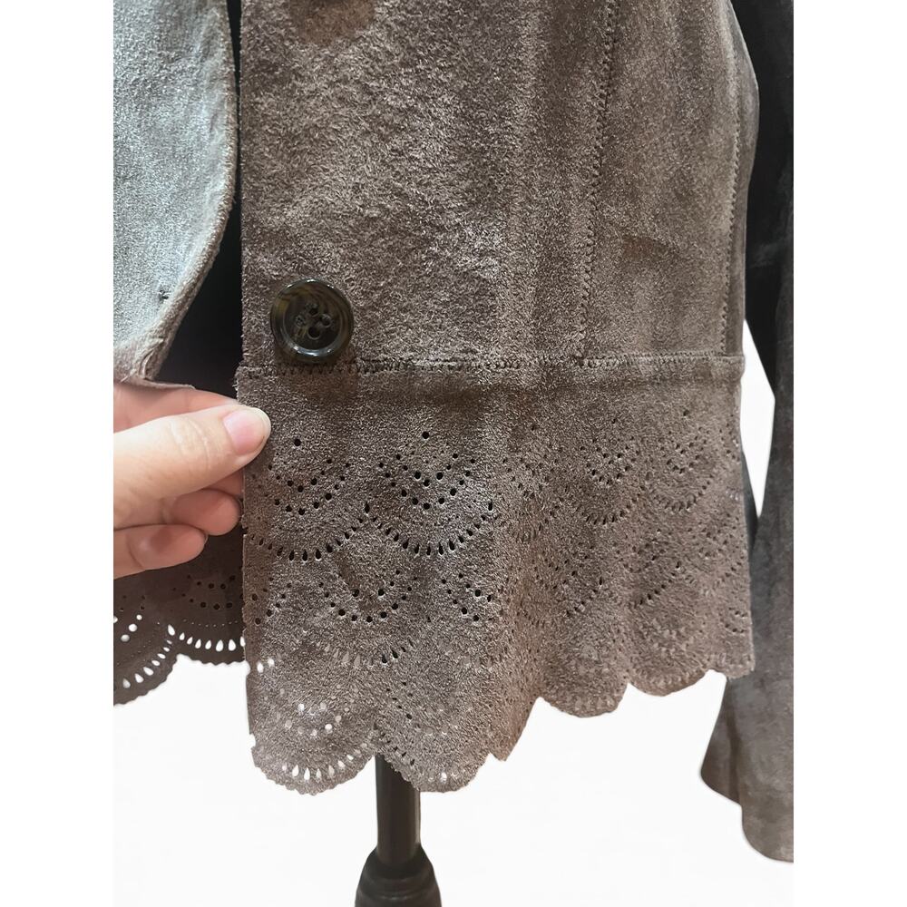 Liz Claiborne 100% Suede Laser Cut Scallop Hem Jacket | Size Medium - Picture 2 of 6